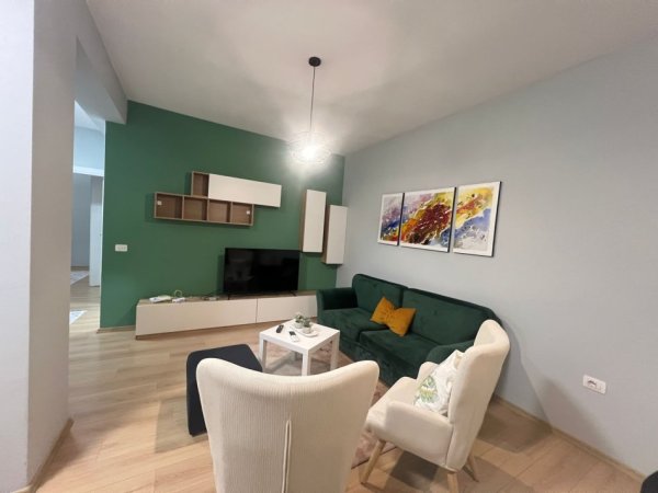 Shqiperi, jepet me qera apartament 2+1 Kati 3, 80 m² 599 € (Unaza e re)