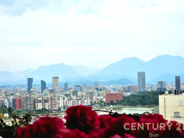 Tirane, shitet apartament+verande | Penthouse 2+1+Ballkon Kati 4, 150 m² 325.000 € (Liqeni i thate)