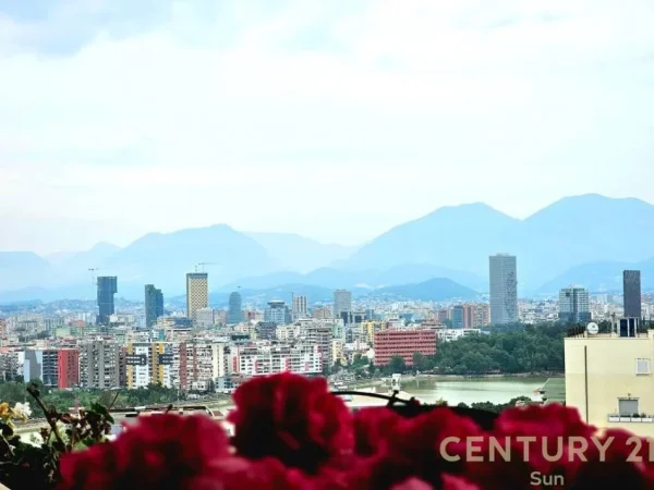 Tirane, shitet apartament+verande | Penthouse 2+1+Ballkon Kati 4, 150 m² 325.000 € (Liqeni i thate)