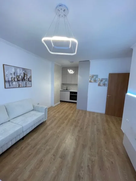 Tirane, shitet apartament 1+1+Ballkon Kati 8, 62 m² 109.000 € (Astir)