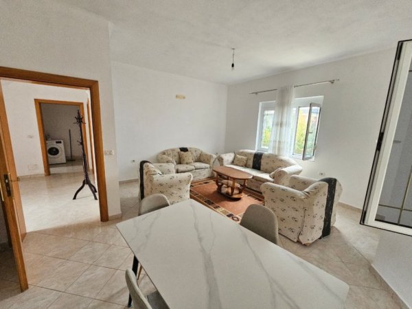 Durres, jepet me qera apartament 1+1+Aneks+Ballkon Kati 1, 75 m² 250 € 