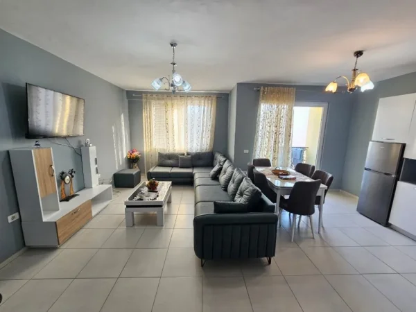 Durres, jepet me qera apartament 3+1+Aneks+Ballkon Kati 5, 140 m² 500 € 