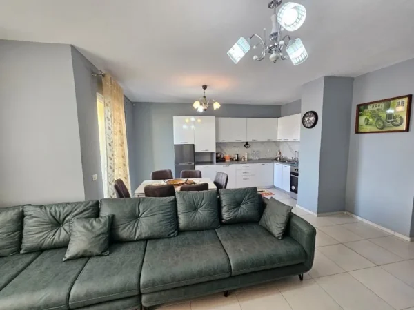 Durres, jepet me qera apartament 3+1+Aneks+Ballkon Kati 5, 140 m² 500 € 