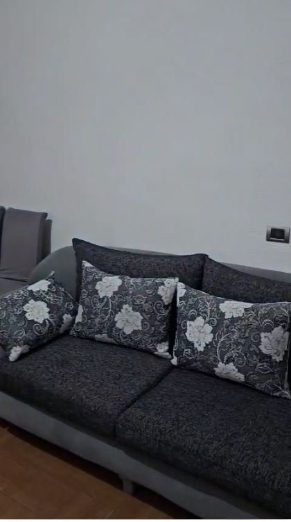 Jepet Hyrje 1+1 me Qera tek Vilat Gjermane afer Ekonomikut, VETEM VAJZA 300 €uro