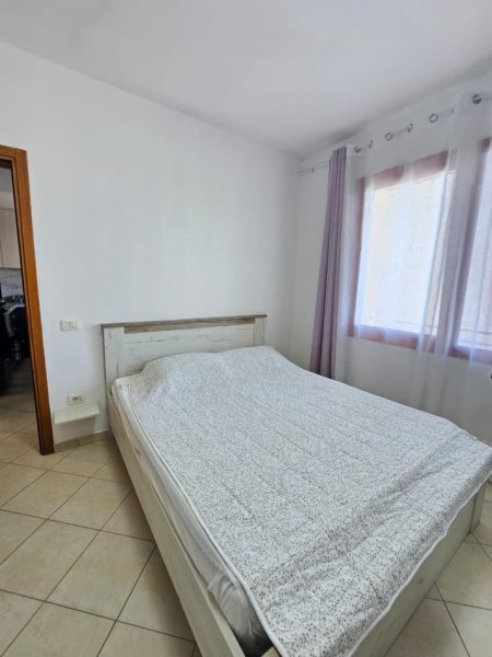 Durres Plazh, jepet me qera apartament 2+1+Aneks+Ballkon Kati 5, 90 m² 450 € 