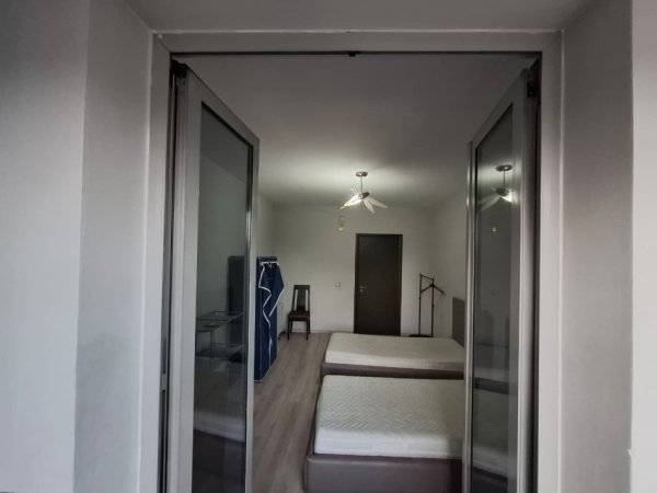 Tirane, jepet me qera apartament 2+1+Aneks+Ballkon Kati 5, 90 m² 560 € 