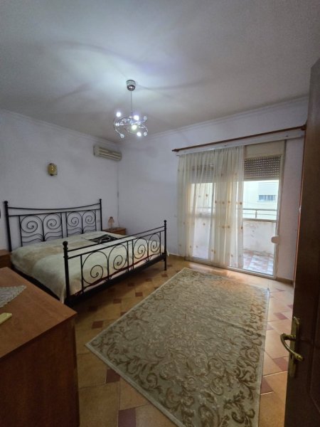 Durres, jepet me qera apartament 2+1+Aneks+Ballkon Kati 2, 150 m² 500 € 