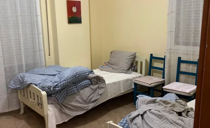 Tirane, jepet me qera apartament 1+1+Ballkon Kati 5, 70 m² 40.000 €