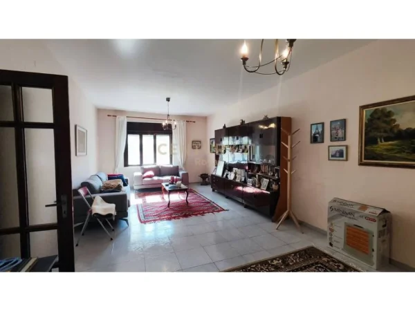 Tirane, shes apartament 3+1+Aneks+Ballkon Kati 1, 164 m² 350.000 € 