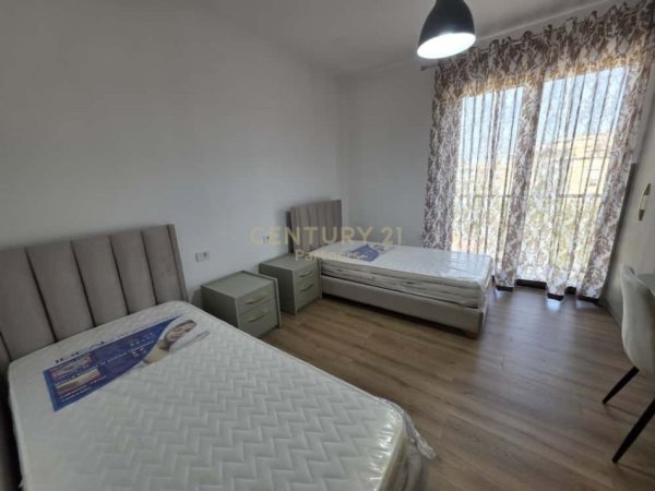 Tirane, jepet me qera apartament 2+1+Aneks+Ballkon Kati 3, 100 m² 800 € (Don Bosko)