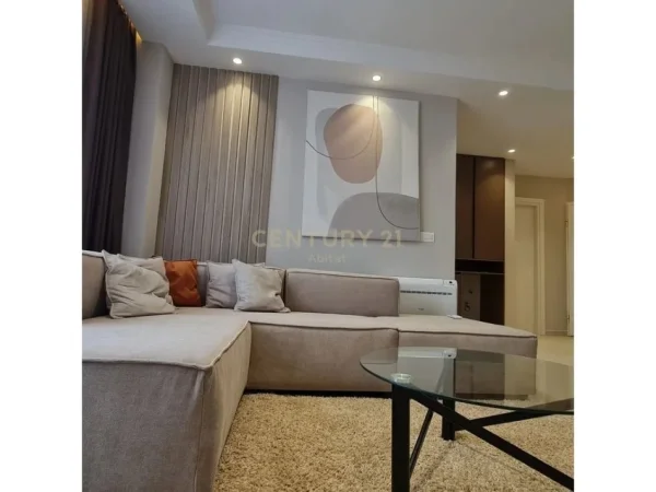 Tirane, jepet me qera apartament 2+1+Aneks+Ballkon Kati 2, 98 m² 800 € (Rezidenca Alba)