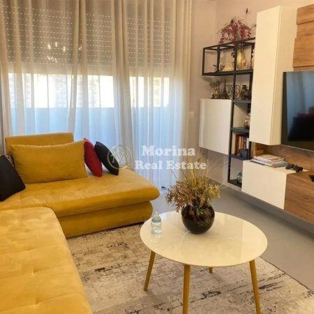Tirane, jepet me qera apartament 1+1 Kati 7, 65 m² 900 € 