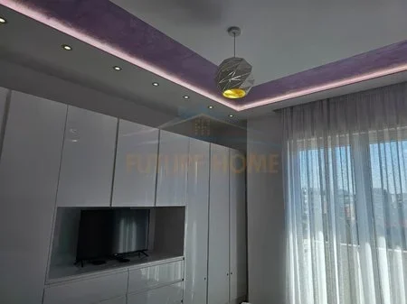 Tirane, jepet me qera apartament 1+1 Kati 8, 80 m² 1.000 € 