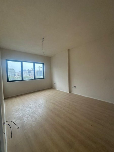 Tirane, jepet me qera zyre , 67 m² 750 € ( Spring Residence, Vasil Shanto – Tiranë)
