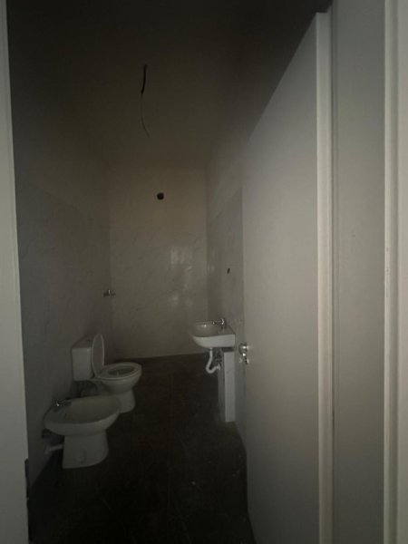 Tirane, jepet me qera zyre , 67 m² 750 € ( Spring Residence, Vasil Shanto – Tiranë)