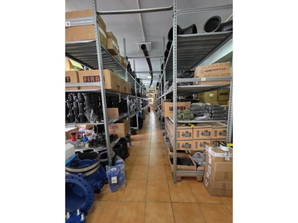 Tirane, shitet ambjent biznesi Kati 0, 631 m² 1.744.000 € (Unaza e Re)