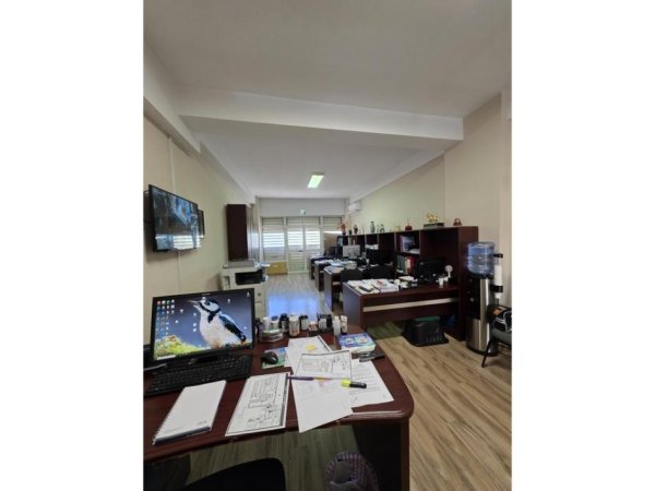 Tirane, shitet ambjent biznesi Kati 0, 631 m² 1.744.000 € (Unaza e Re)