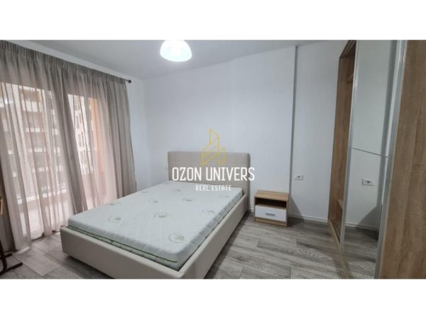 Tirane, jepet me qera apartament 1+1+Ballkon Kati 7, 67 m² 500 € (Rruga Kongresi Manastirit Tirana, Albania)