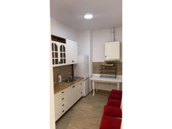 Tirane, shes apartament 2+1+Aneks+Ballkon Kati 1, 93 m² (Rruga Peti)