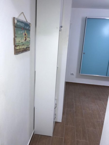 Tirane, shitet garsoniere 1+1 Kati 1, 20 m² 52.000 € Stacioni Trenit