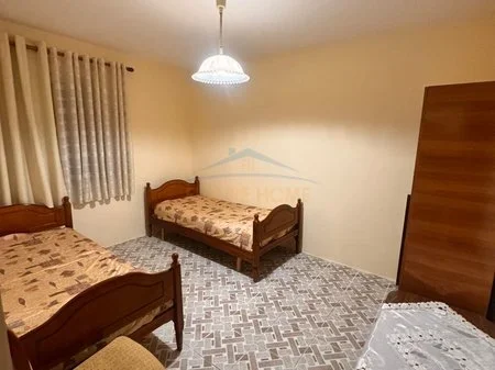 Tirane, jepet me qera apartament 3+1 Kati 4, 87 m² 600 € 