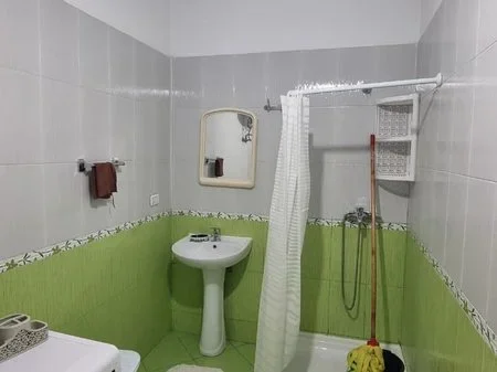 Tirane, jepet me qera apartament 2+1+Ballkon Kati 7, 113 m² 600 € (ASTIR)