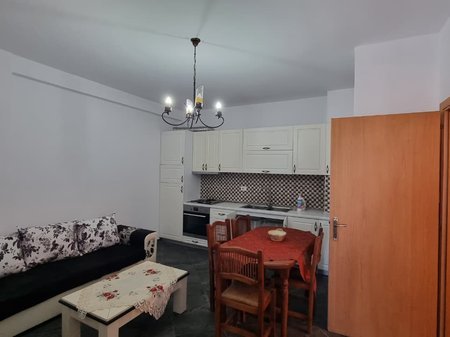 Tirane, jepet me qera apartament 2+1+Ballkon Kati 6, 84 m² 600 € (RRUGA TEODOR KEKO (PRANE BAR FAMED))