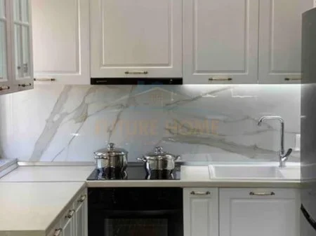 Tirane, shitet apartament 1+1 Kati 5, 102 m² 227.000 € 