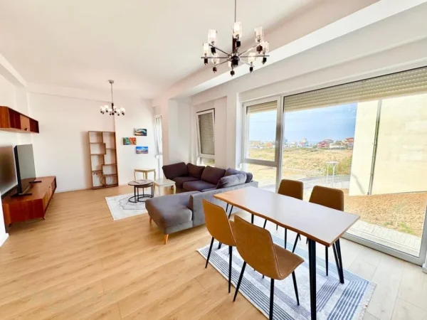 Tirane, jepet me qera Vile 3 Katshe Kati 3, 285 m² 1.400 € 