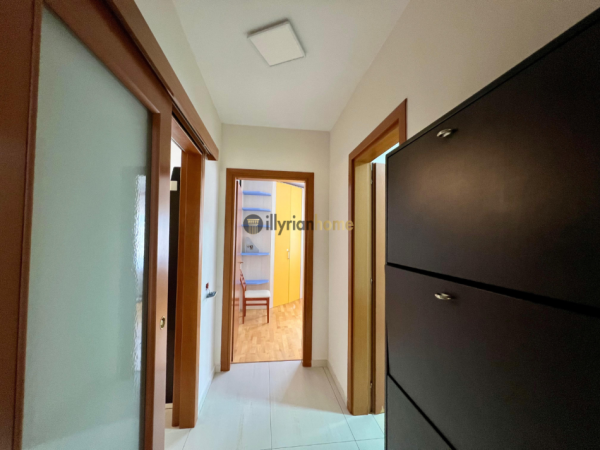 Tirane, shitet apartament 2+1+Ballkon Kati 6, 114 m² (Pazari i Ri)