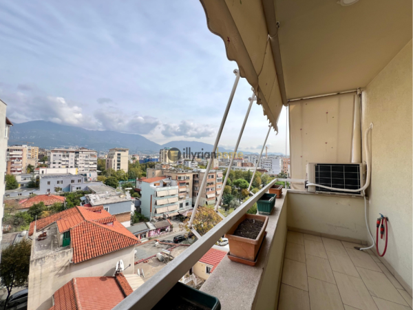 Tirane, shitet apartament 2+1+Ballkon Kati 6, 114 m² (Pazari i Ri)