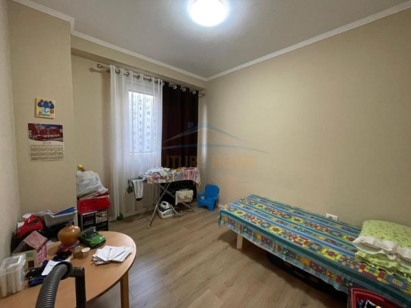 Tirane, shitet apartament 3+1+Ballkon Kati 2, 132 m² 210.000 € (Grand Gallery Yzberisht)