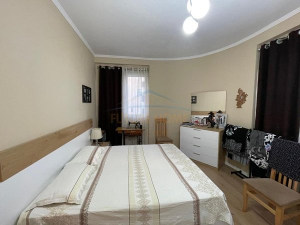 Tirane, shitet apartament 3+1+Ballkon Kati 2, 132 m² 210.000 € (Grand Gallery Yzberisht)