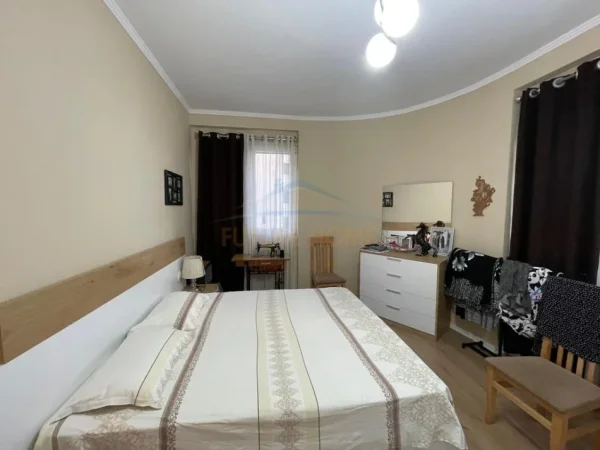 Tirane, shitet apartament 3+1+Ballkon Kati 2, 132 m² 210.000 € (Grand Gallery Yzberisht)