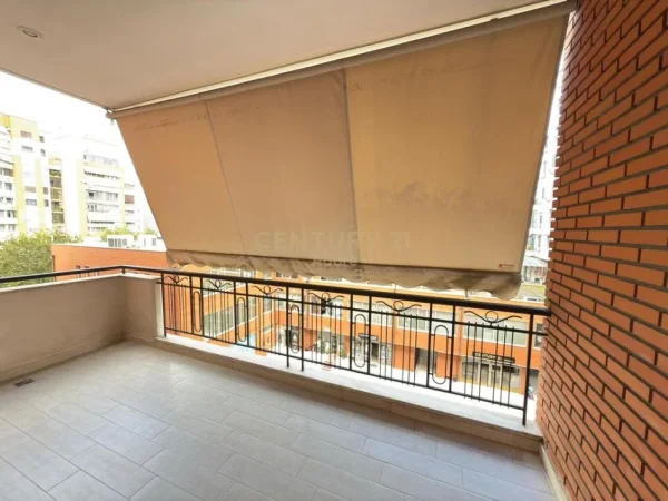 Tirane, shes apartament 1+1+Aneks+Ballkon Kati 4, 73 m² 218.000 € 