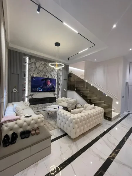 Tirane, Shitet Apartament Dulex, 200 m² 420.000 € (KODRA E DIELLIT)