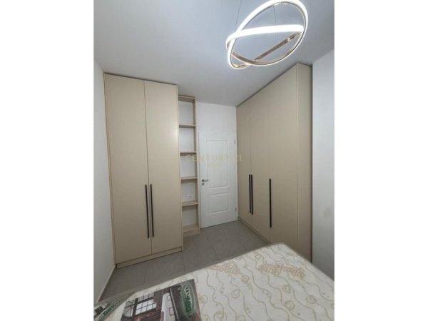 Tirane, jepet me qera apartament 2+1+Aneks+Ballkon Kati 5, 104 m² 500 € (Vila L , Astir)