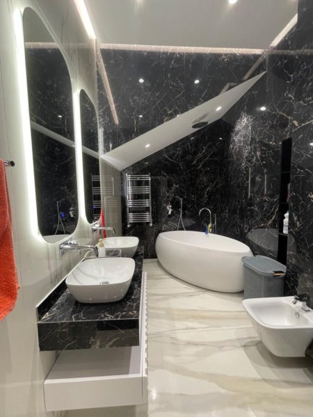 Tirane, Shitet Apartament Dulex, 200 m² 420.000 € (KODRA E DIELLIT)