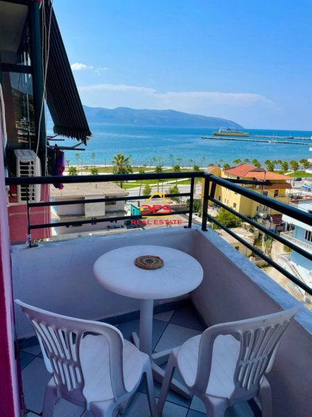 Vlore, jepet me qera apartament 1+1+Ballkon Kati 7, 50 m² 300 € (Rruga Murat Tërbaçi)