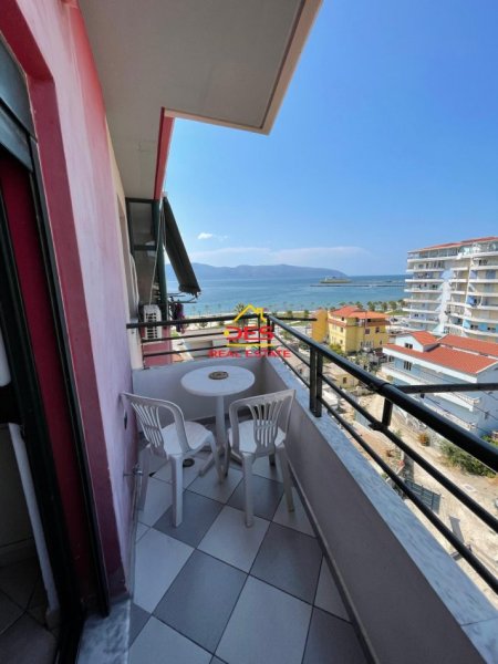 Vlore, jepet me qera apartament 1+1+Ballkon Kati 7, 50 m² 300 € (Rruga Murat Tërbaçi)