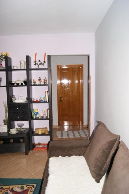 Tirane, shitet apartament 2+1+Ballkon Kati 1, 64 m² 130.000 € (Selvia)