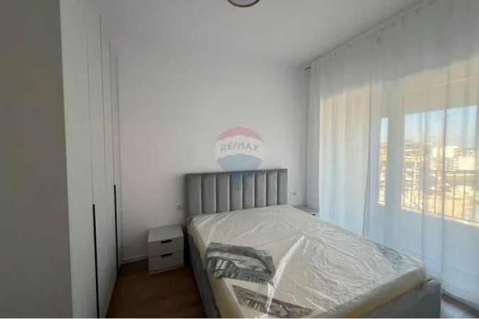 Tirane, jepet me qera apartament 1+1 , 60 m² 450 € (Rruga Ali Demi)