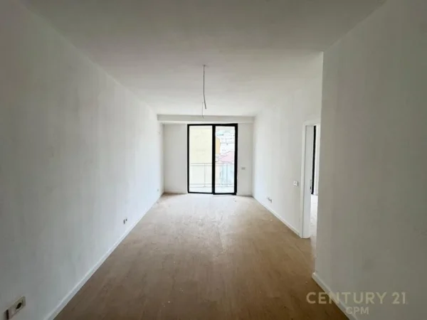 Tirane, shitet apartament 1+1+Aneks+Ballkon Kati 1, 70 m² 167.000 € 