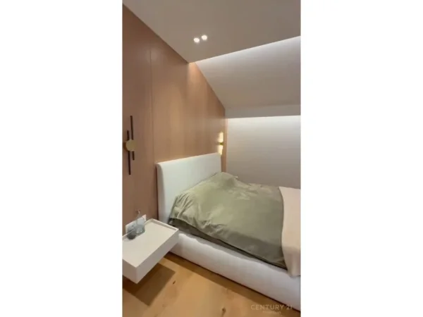 Tirane, jepet me qera Vile 2 Katshe Kati 2, 152 m² 4.500 € (Tufine)