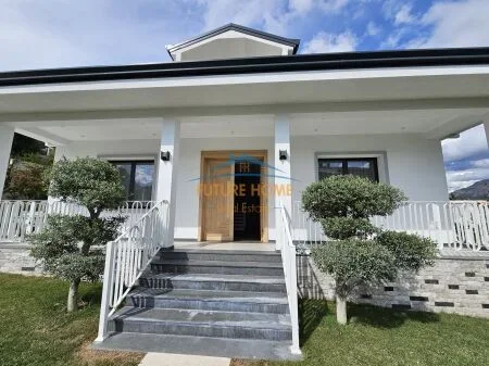 Tirane, jepet me qera apartament 4+1+Aneks+Ballkon Kati 0, 170 m² 2.500 € (MULLET)