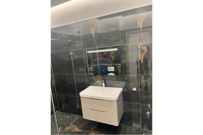 Tirane, jepet me qera apartament 2+1 , 80 m² 580 € (Rruga e Thesarit, Tiranë)