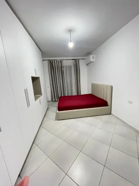 Tirane, jepet me qera apartament 3+1+Aneks+Ballkon , 130 m² 600 € (Astir)