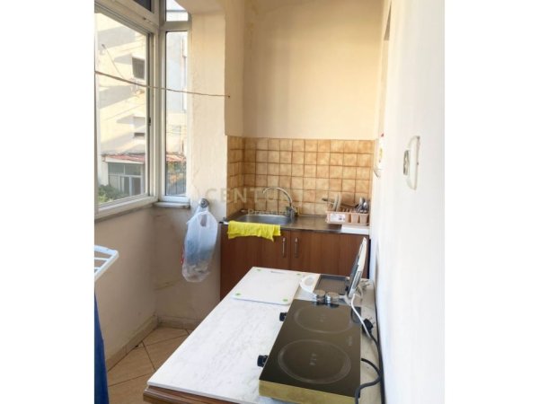 Tirane, jepet me qera apartament 1+1 Kati 3, 60 m² 500 €