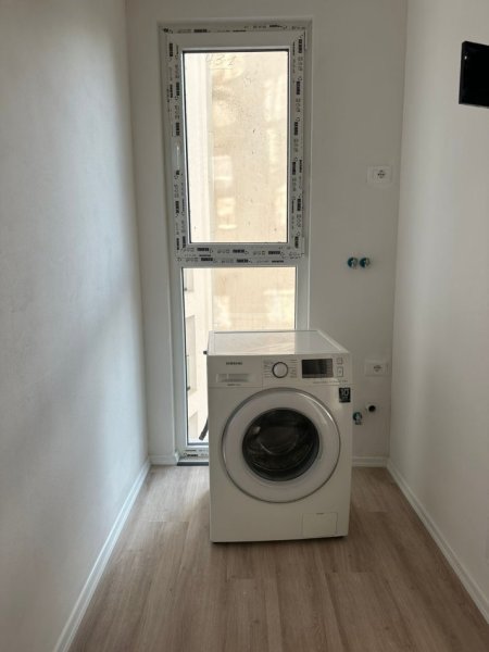 Tirane, shitet apartament 1+1+Ballkon Kati 4, 65 m² 