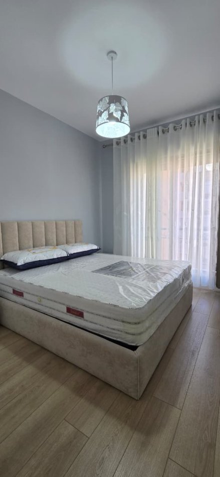 Tirane, jepet me qera apartament 2+1 Kati 4, 116 m² 1.200 € (Delijorgji)